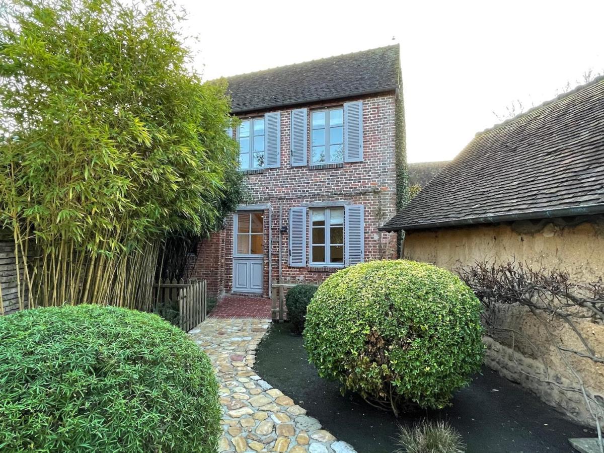 Le Jardin Découverte Conches-en-Ouche Exterior foto