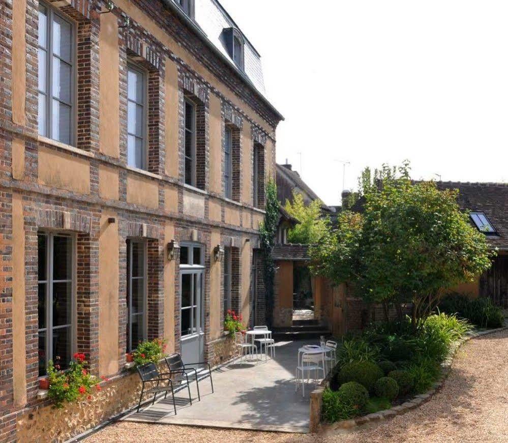 Le Jardin Découverte Conches-en-Ouche Exterior foto
